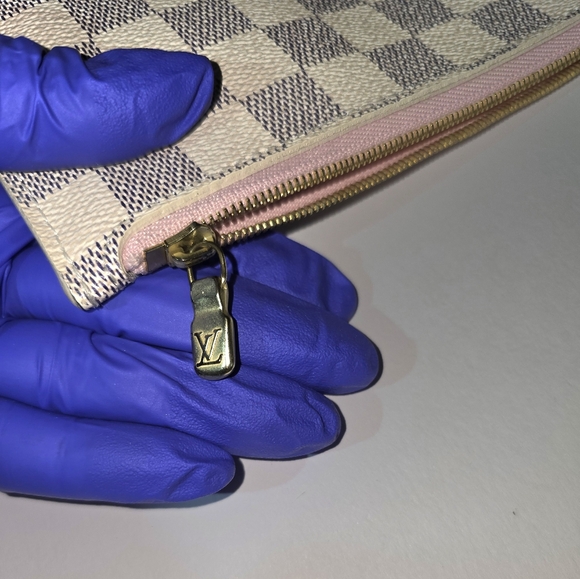 Authentic Louis Vuitton Damier Azur Neverfull GM NM Rose Ballerina Pochette - Picture 11 of 14